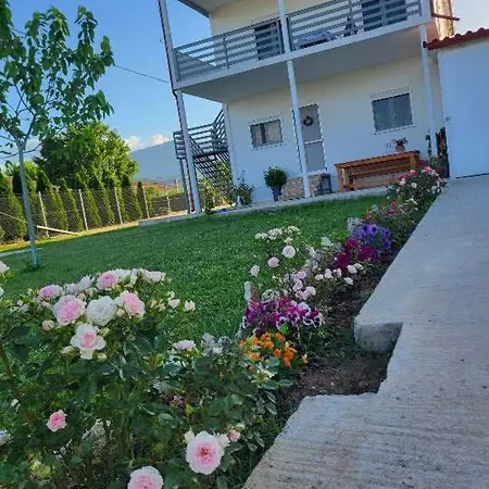 Дом отдыха Countryside Ground Floor Gomfoi