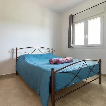 Дом отдыха Countryside Ground Floor Gomfoi