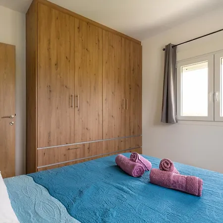 Countryside Ground Floor Дом отдыха Gomfoi