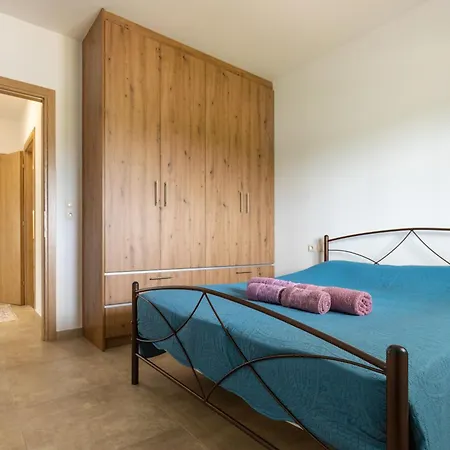 Countryside Ground Floor Gomfoi