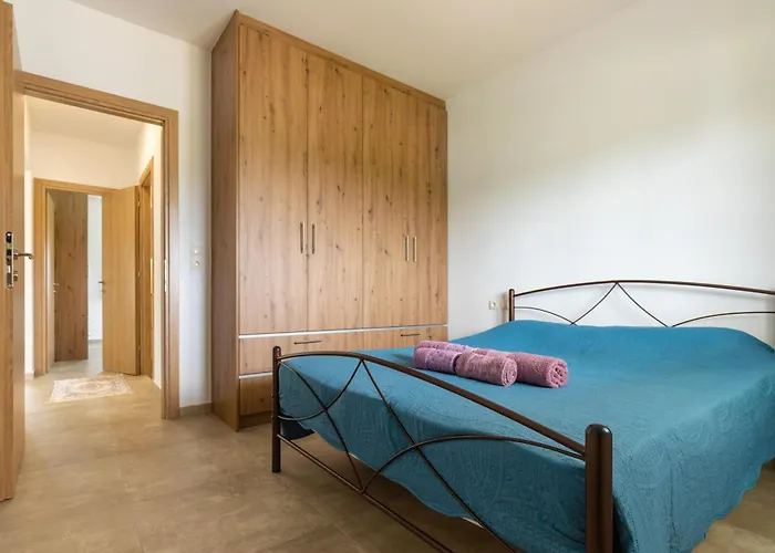 Countryside Ground Floor Gomfoi