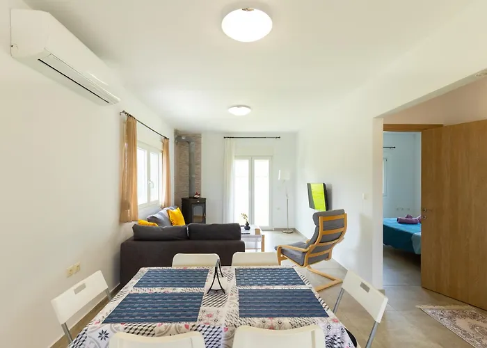 Countryside Ground Floor Gomfoi